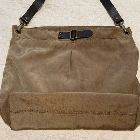 Banana Republic Nylon Tote. - Picture 2 of 5